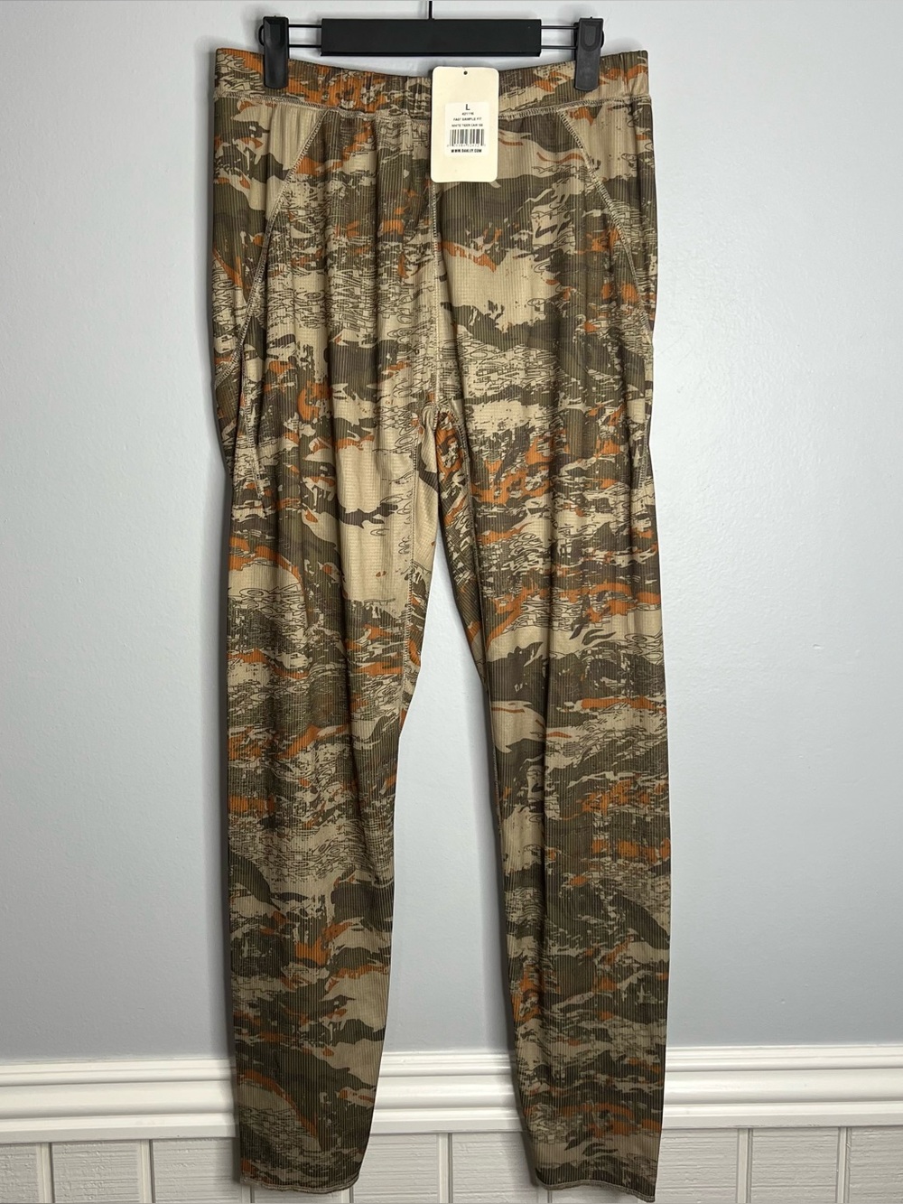 Vintage Y2K Oakley White Tiger Camo 155 Base Layer Pants Mens Large Brown SAMPLE